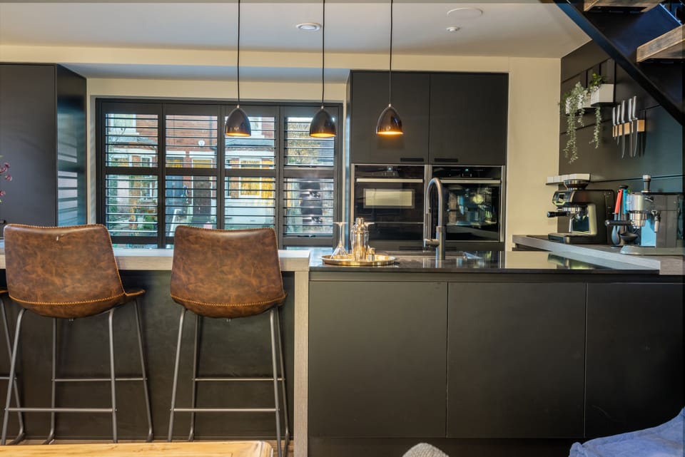 House | Private kitchen | Fridge, microwave, oven, stovetop