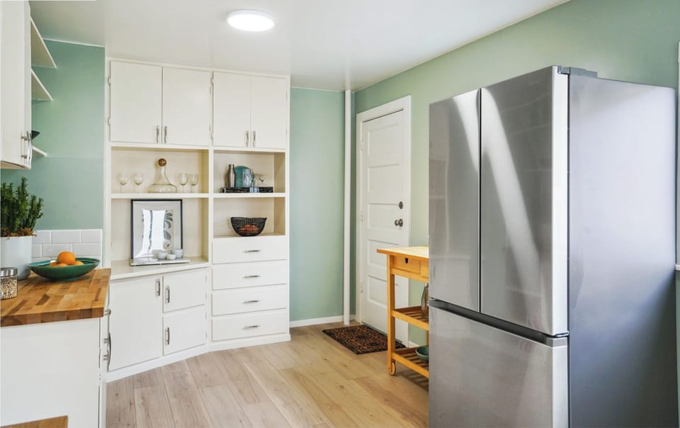 Kitchen refrigerator 