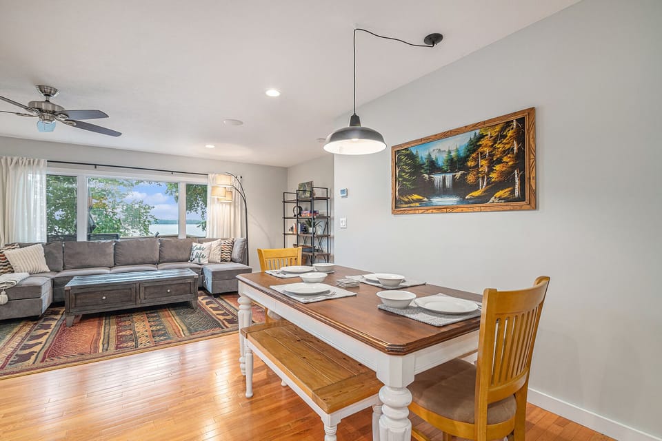 Upper level living area