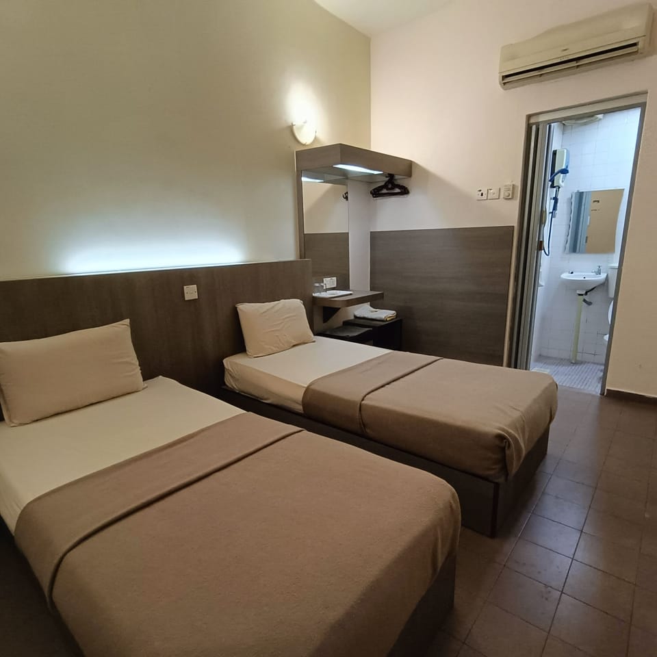 Desk, free WiFi, bed sheets