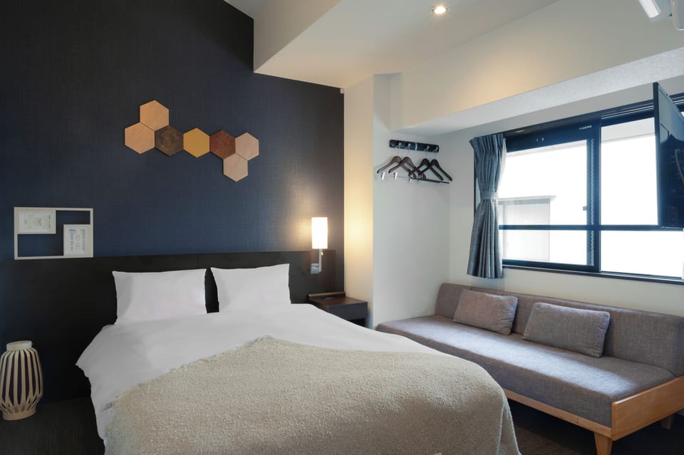 Comfort Triple Room, 1 Double Bed with Sofa bed, City View | Hypo-allergenic bedding, down comforters, in-room safe, desk