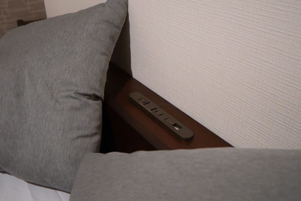 Desk, blackout drapes, free WiFi, bed sheets