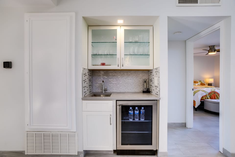 Wet Bar | Wine Cooler