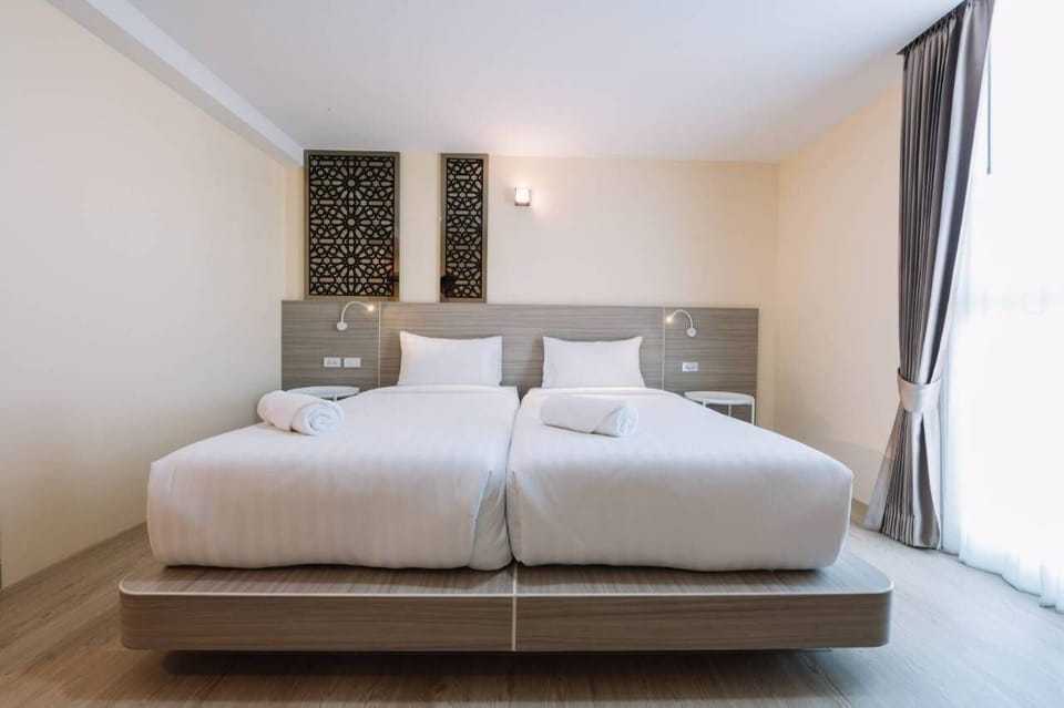 Standard Twin Room | Desk, soundproofing, free WiFi