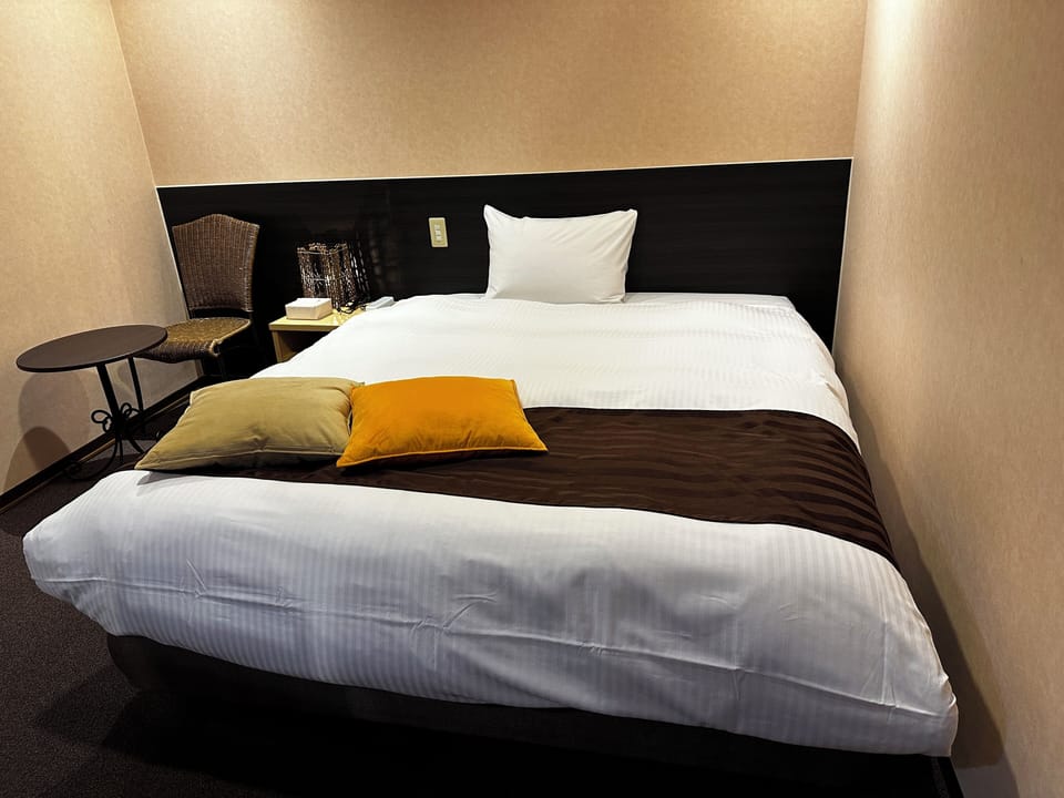 Double Room, Non Smoking | Desk, free WiFi, bed sheets