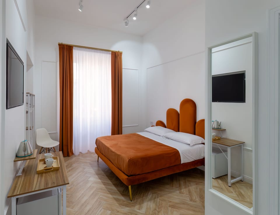 Superior Triple Room | Desk, blackout drapes, soundproofing, iron/ironing board
