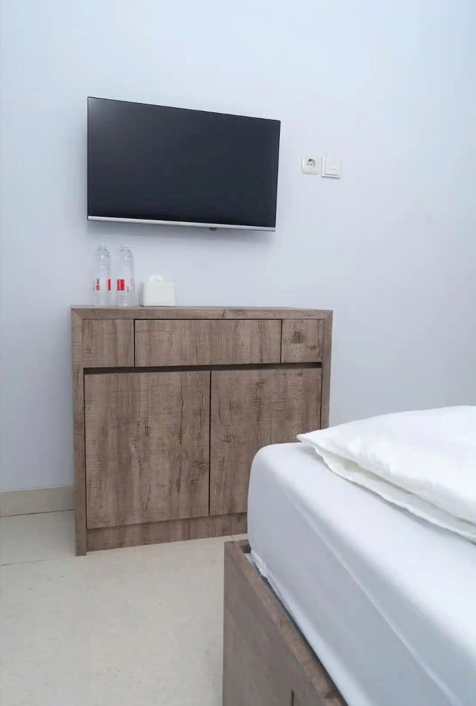 Standard Double Room | Laptop workspace, free WiFi, bed sheets