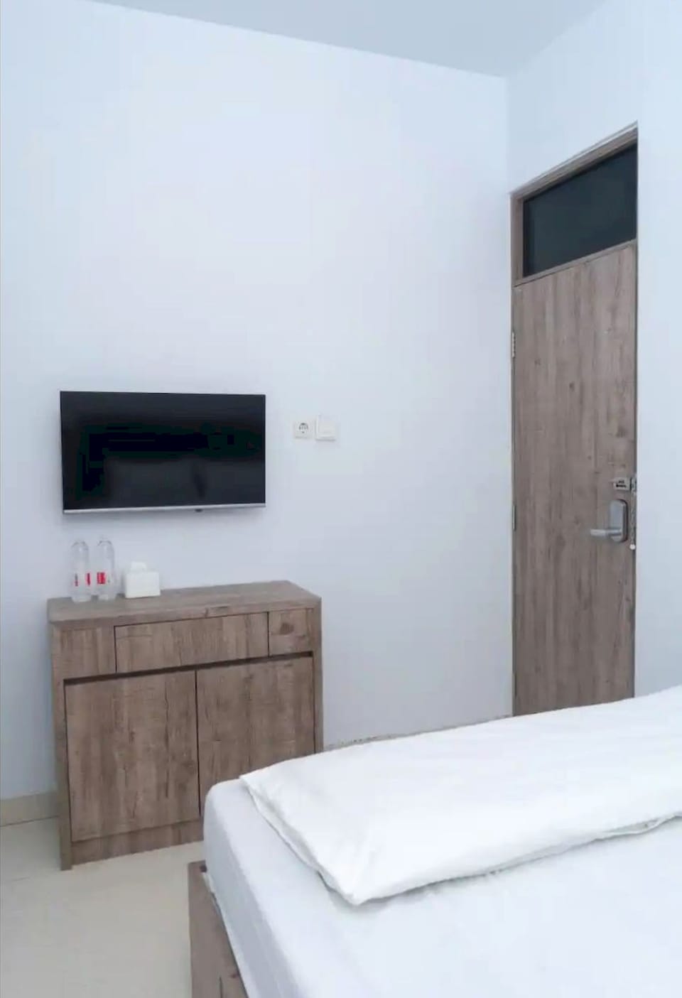 Standard Double Room | Laptop workspace, free WiFi, bed sheets