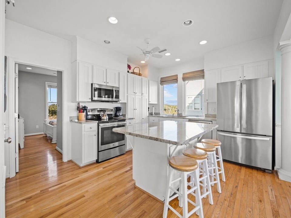 Kitchen With Center Island