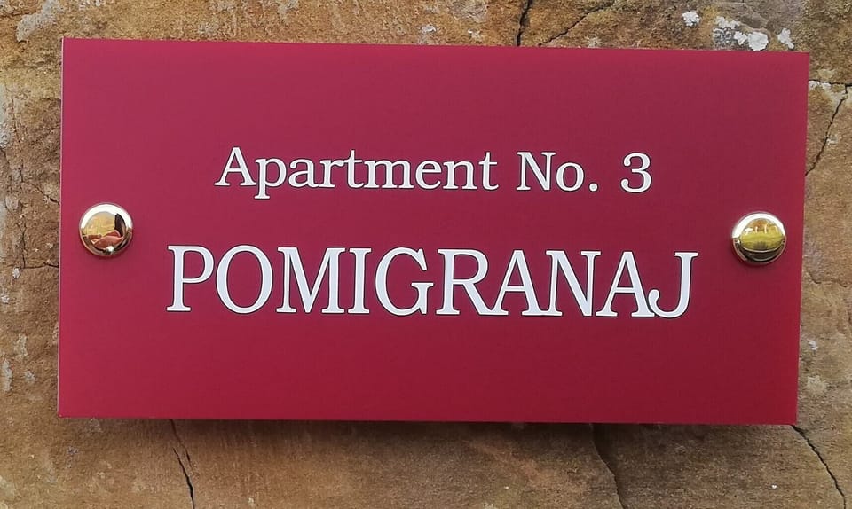 Deluxe Apartment, 1 Bedroom, Non Smoking, Vineyard View | Living area | 90-cm LCD TV with premium channels