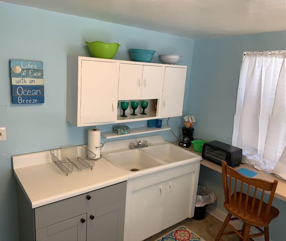 Studio | Private kitchen | Coffee/tea maker, fridge, oven, toaster
