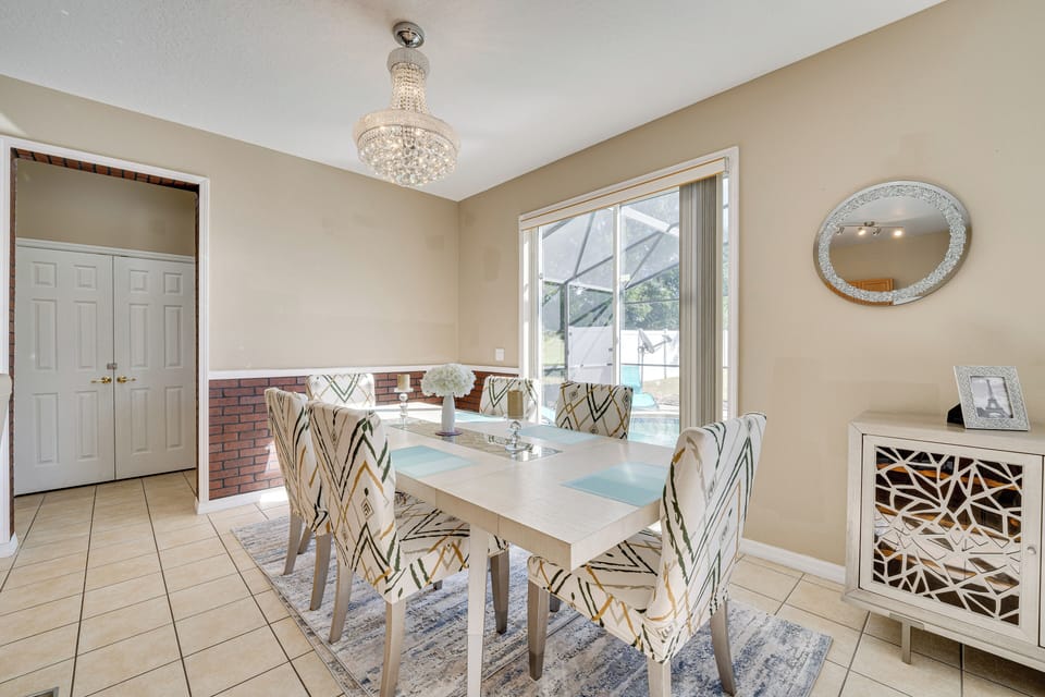House (4 Bedrooms) | Interior
