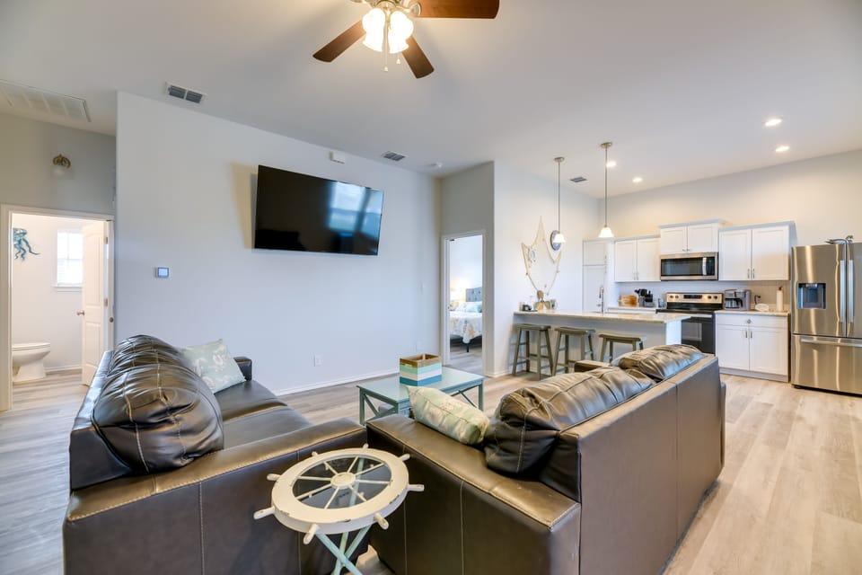 House (3 Bedrooms) | Front of property