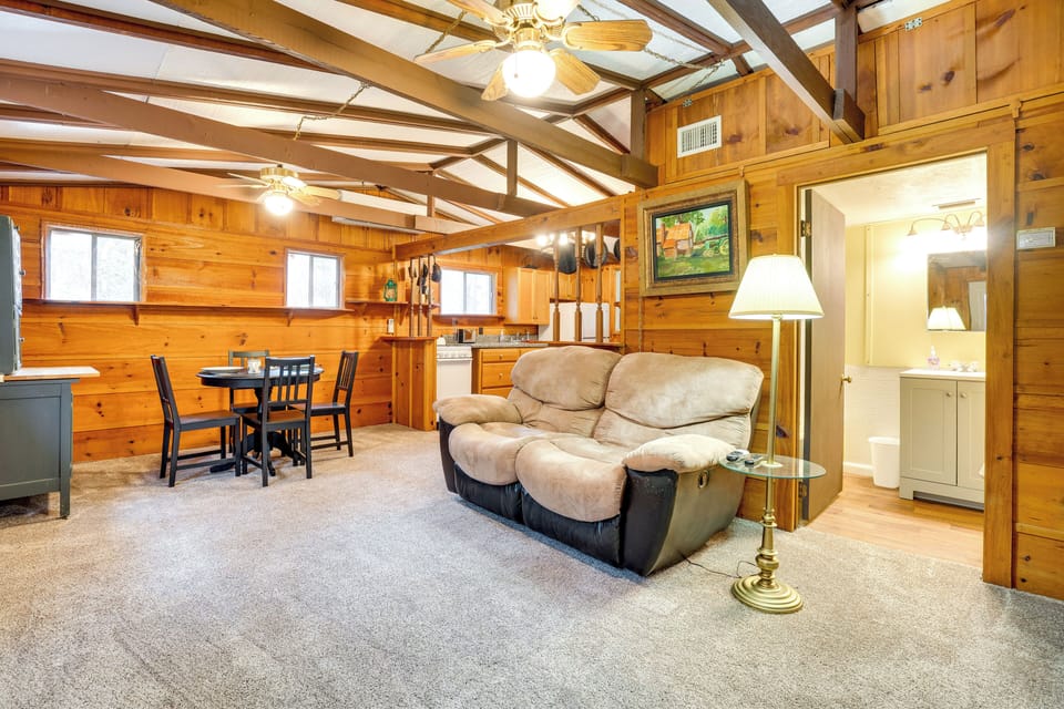 House (2 Bedrooms) | Interior