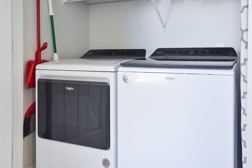 Pearl By The Sea - In-home Washer and Dryer (First Floor)