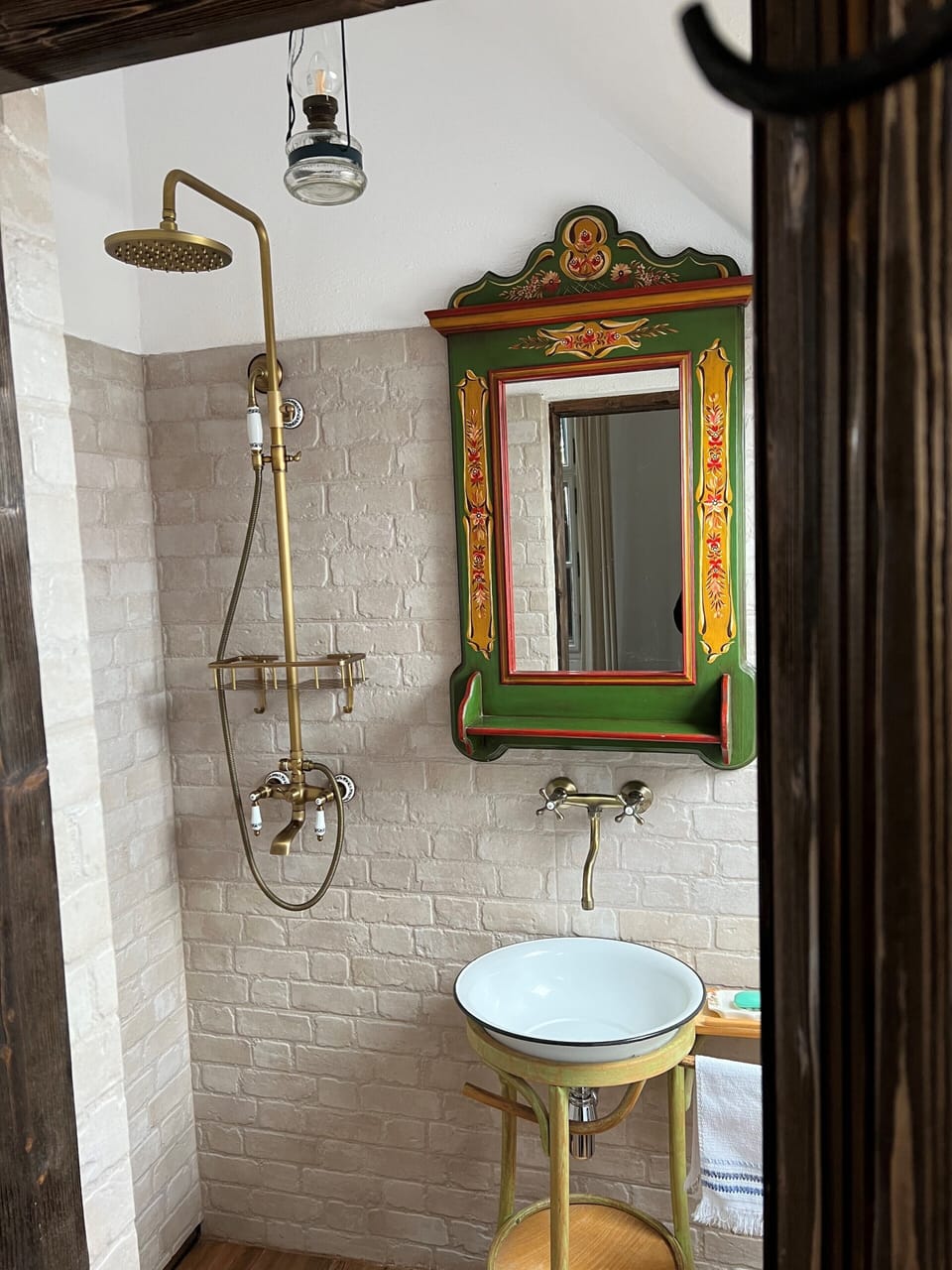 Comfort Room | Bathroom | Towels
