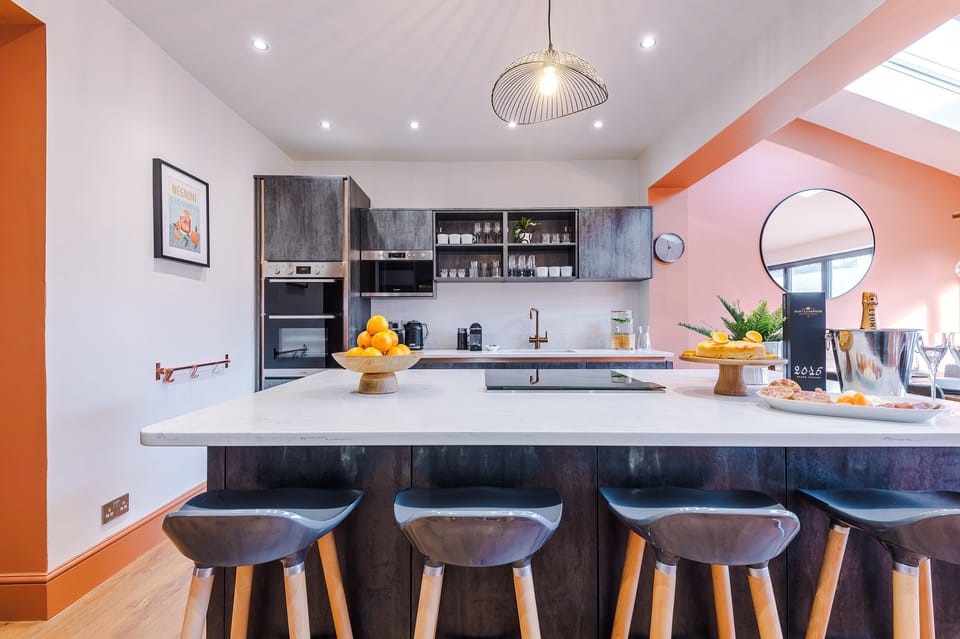 Fridge, dishwasher, electric kettle, toaster