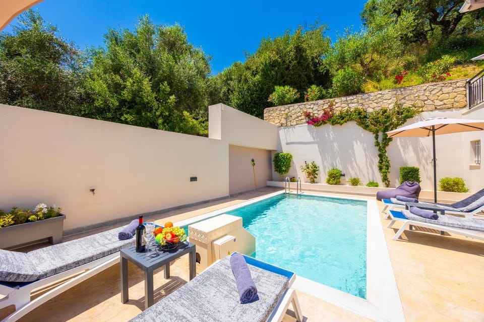 Beautiful villa with private pool and terrace