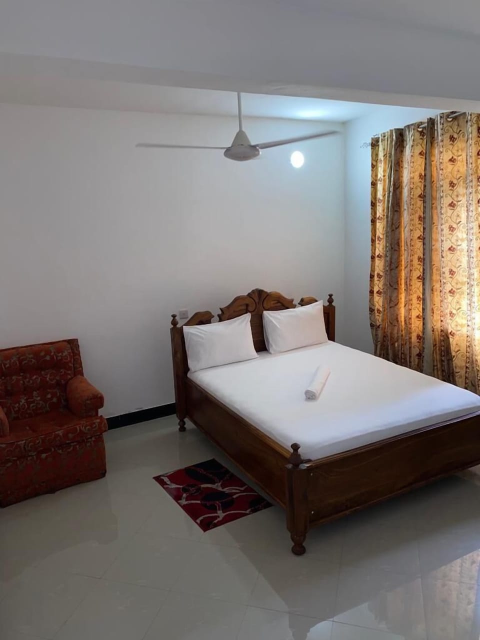 Individually furnished, desk, soundproofing, bed sheets