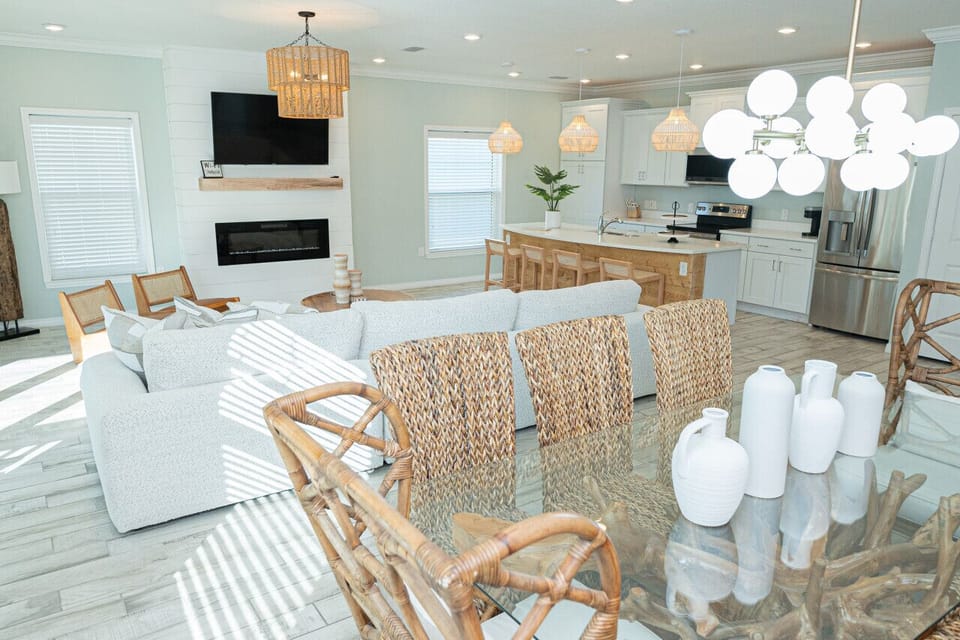 Our stunning live-edge dining table!