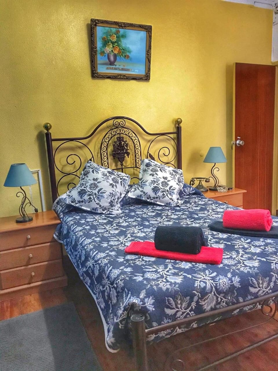 Standard Double Room, Private Bathroom | Desk, iron/ironing board, free WiFi, bed sheets