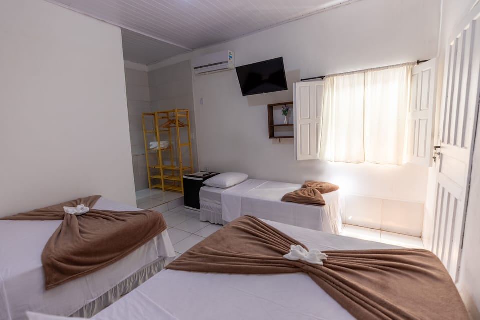 Family Room, Multiple Beds | WiFi (free), bed sheets