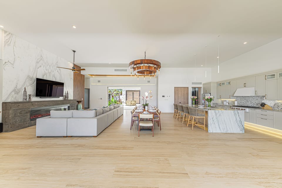 Incredibly large great room with pocket sliding doors that disappear