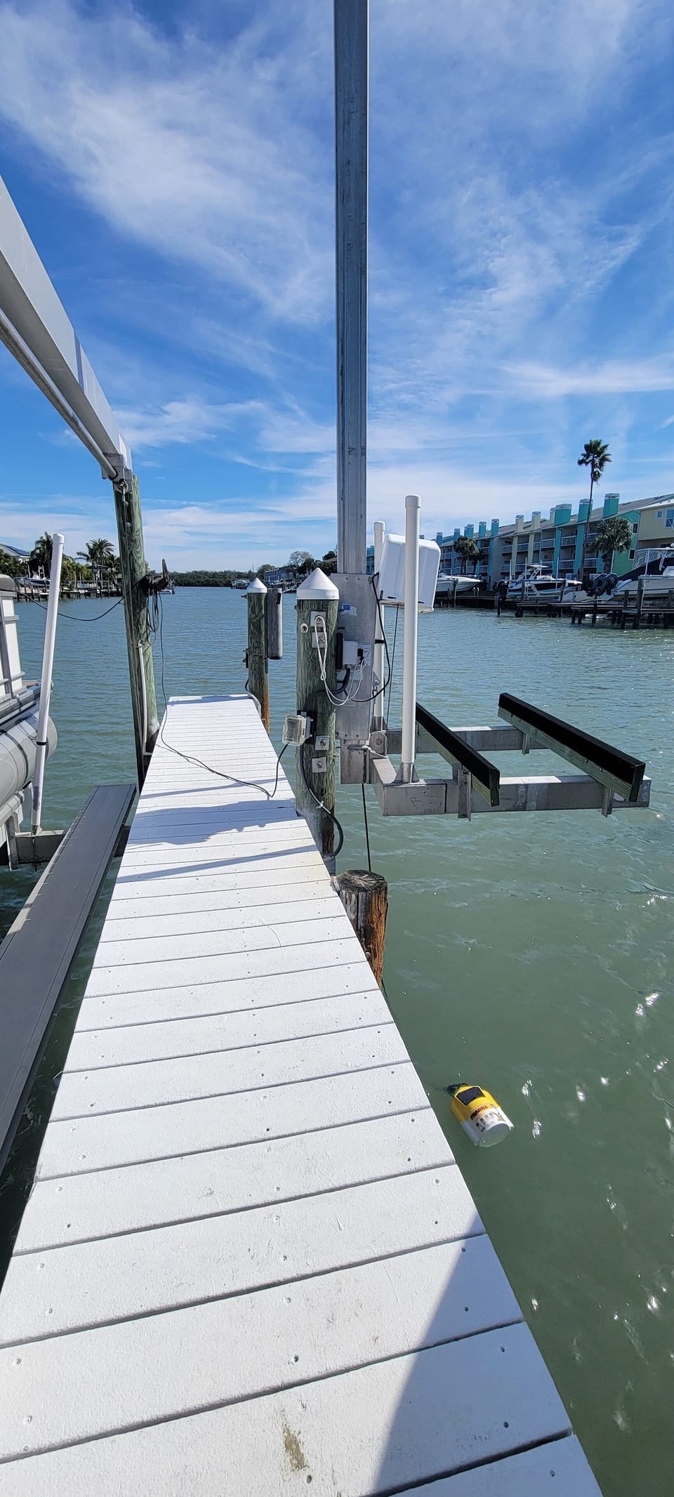 Wave runner lift available for use