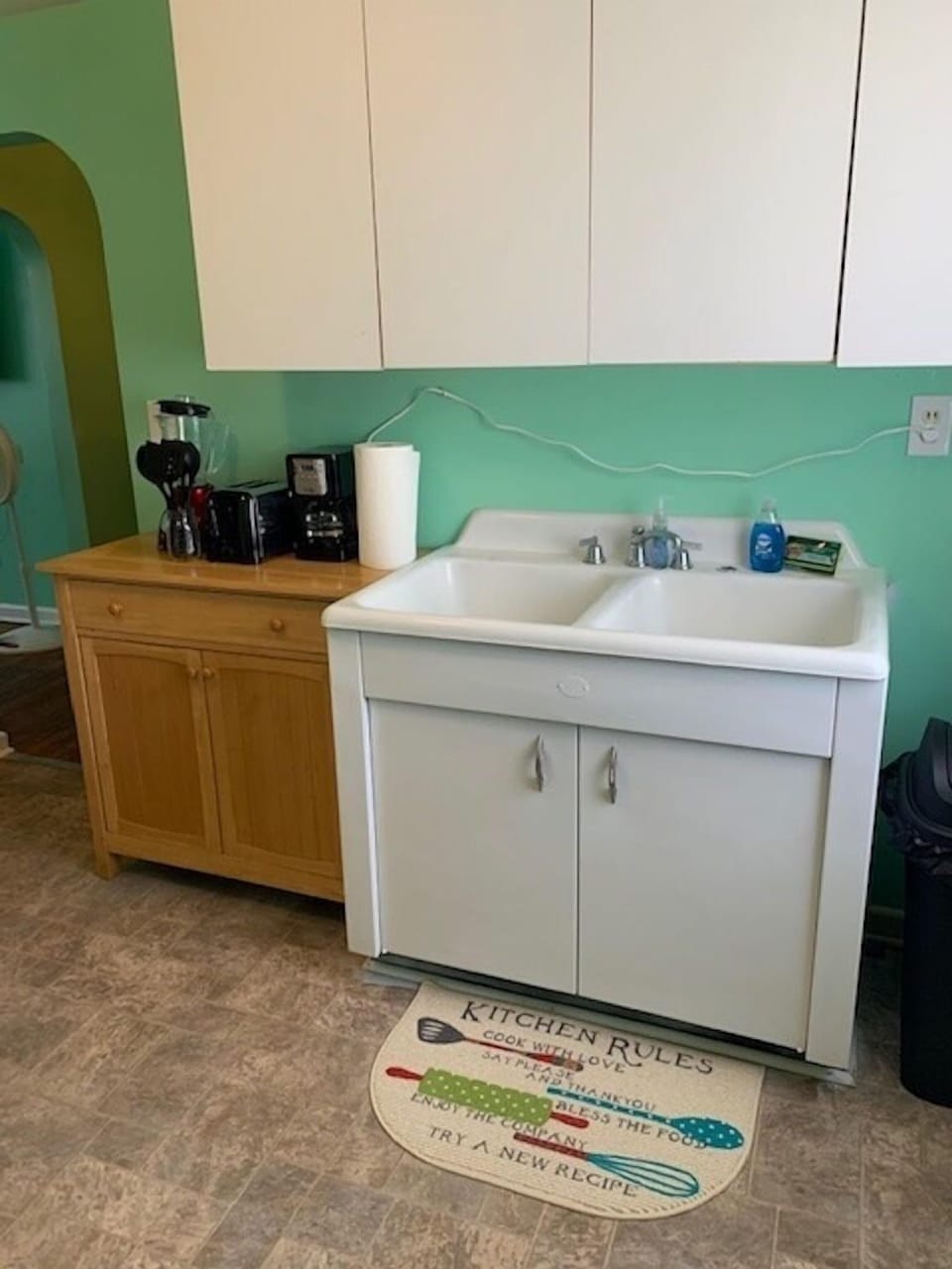 Sink, Sink Faucet, Home Decor, Rug, Indoors