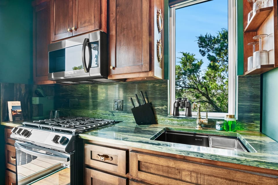 Full kitchen with gas stove. Best cooking!
