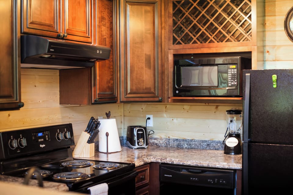 Alpine Cabin | Kitchen