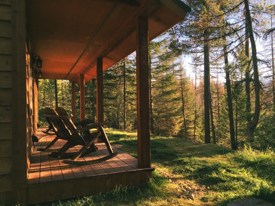 Highlander Cabin | Front Porch