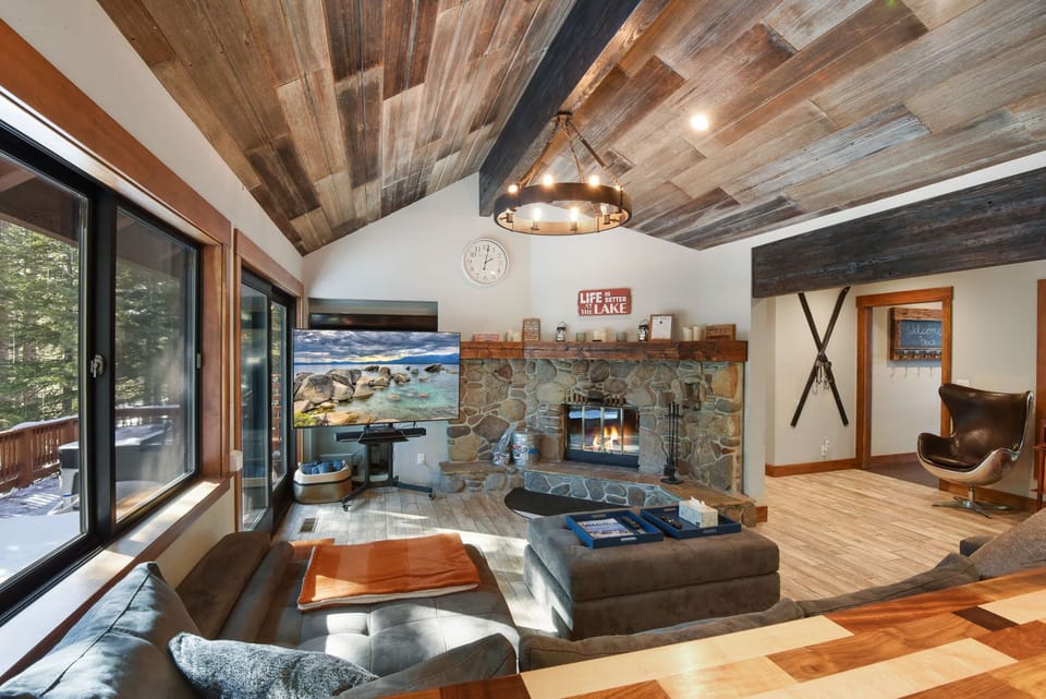 Living Room space along with 75" Smart TV and Indoor Fireplace!