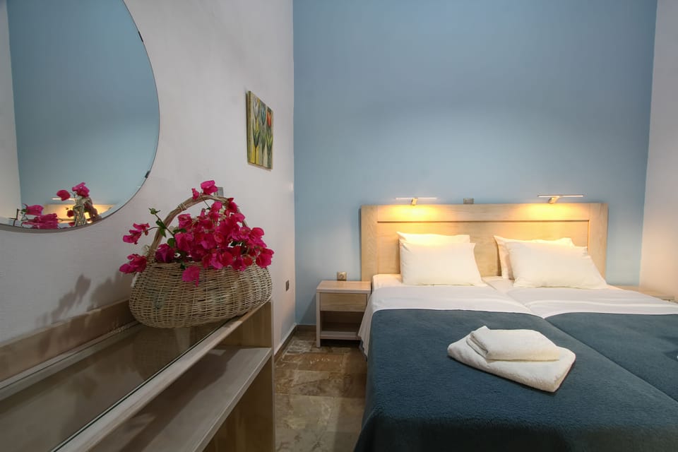 Studio, Garden View | Egyptian cotton sheets, premium bedding, pillowtop beds, in-room safe