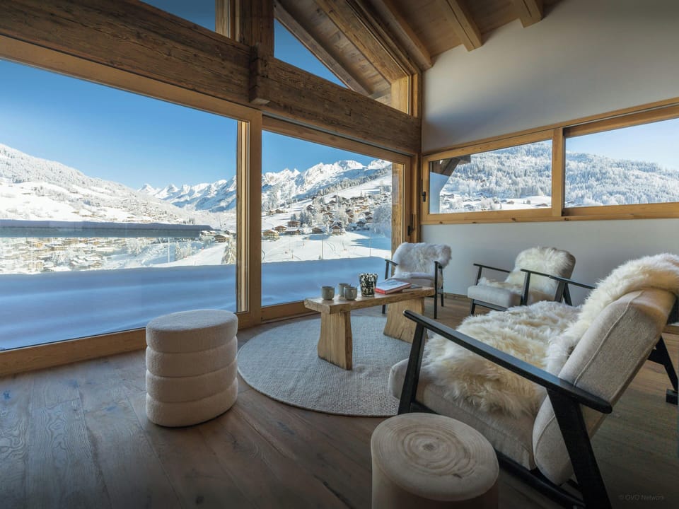 Lounge and View