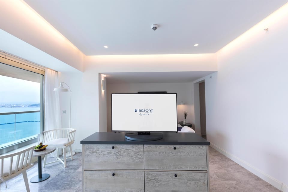 Premium bedding, minibar, in-room safe, individually decorated