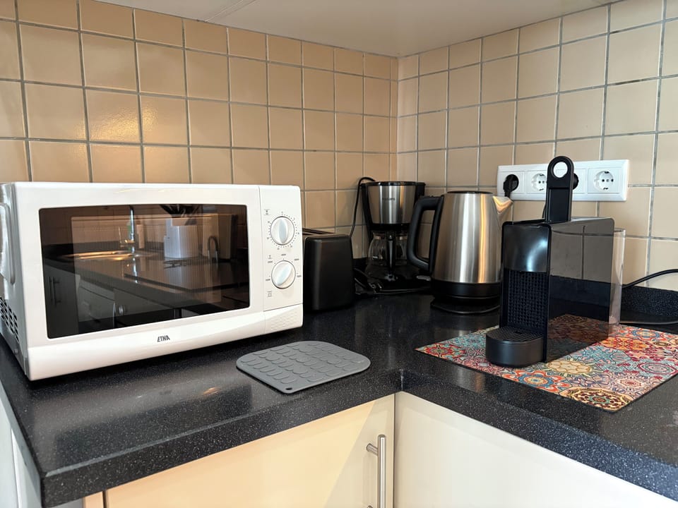 Kitchen appliances