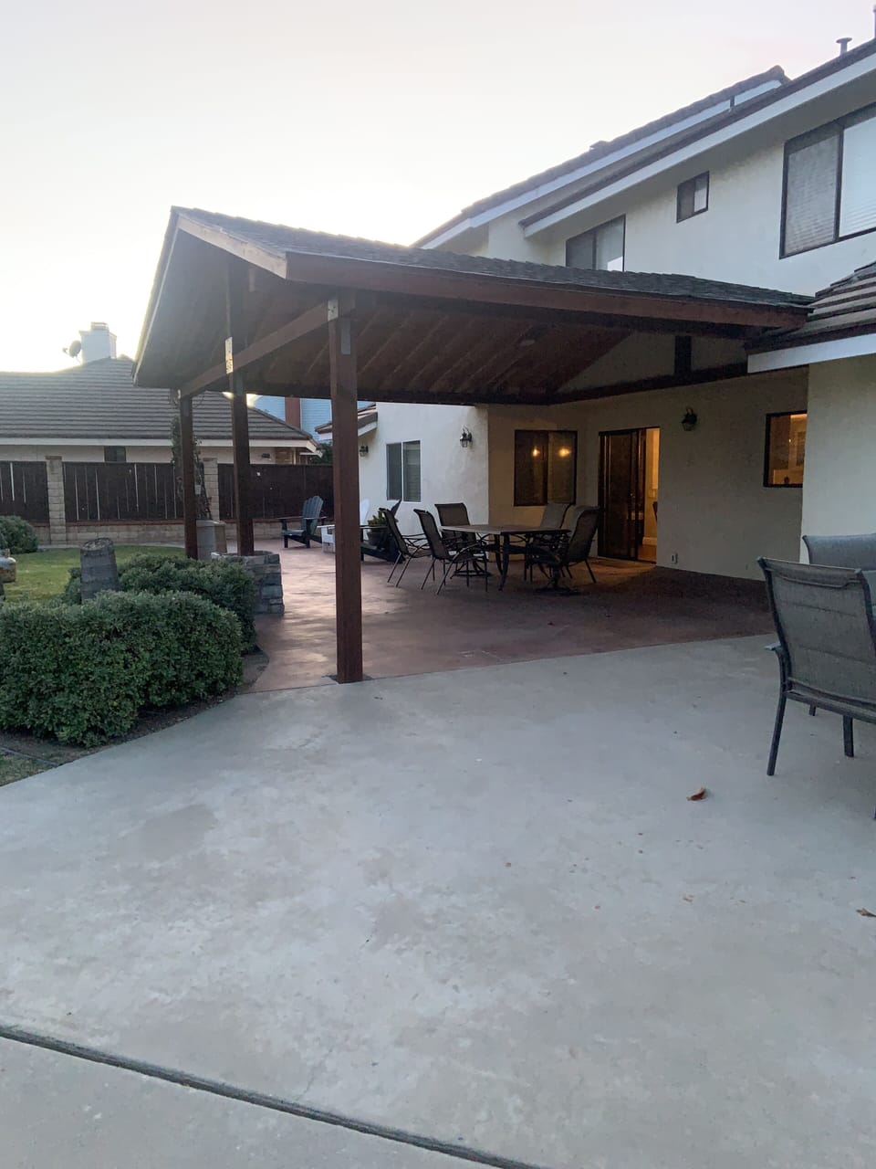 Outdoor dining