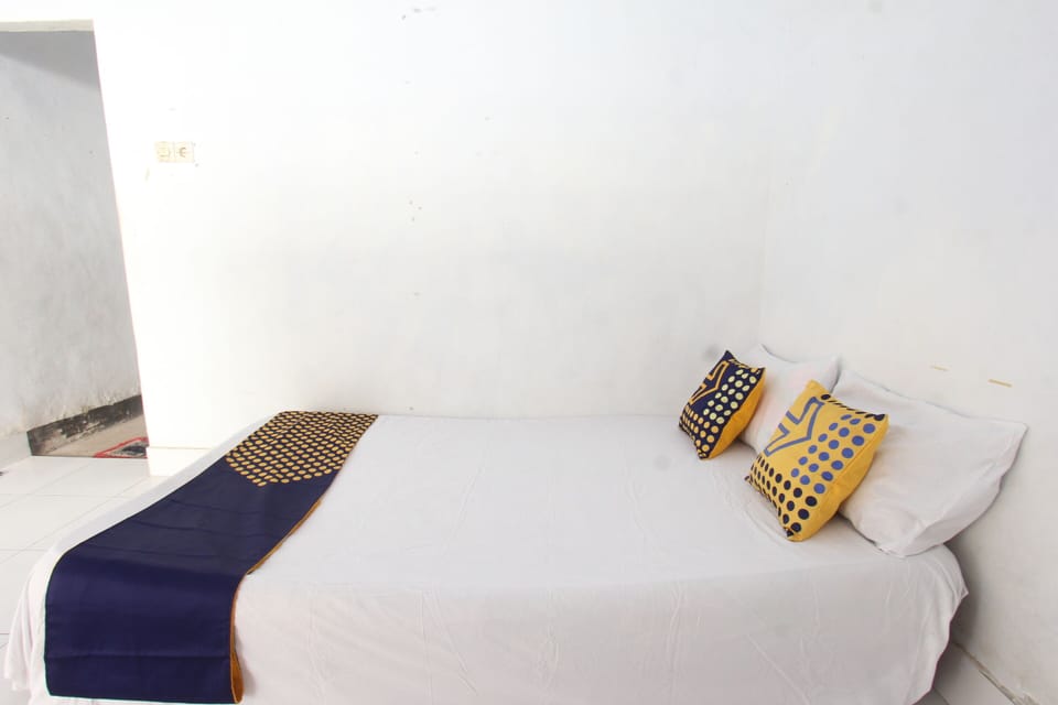 Deluxe Double Room | WiFi (free), bed sheets
