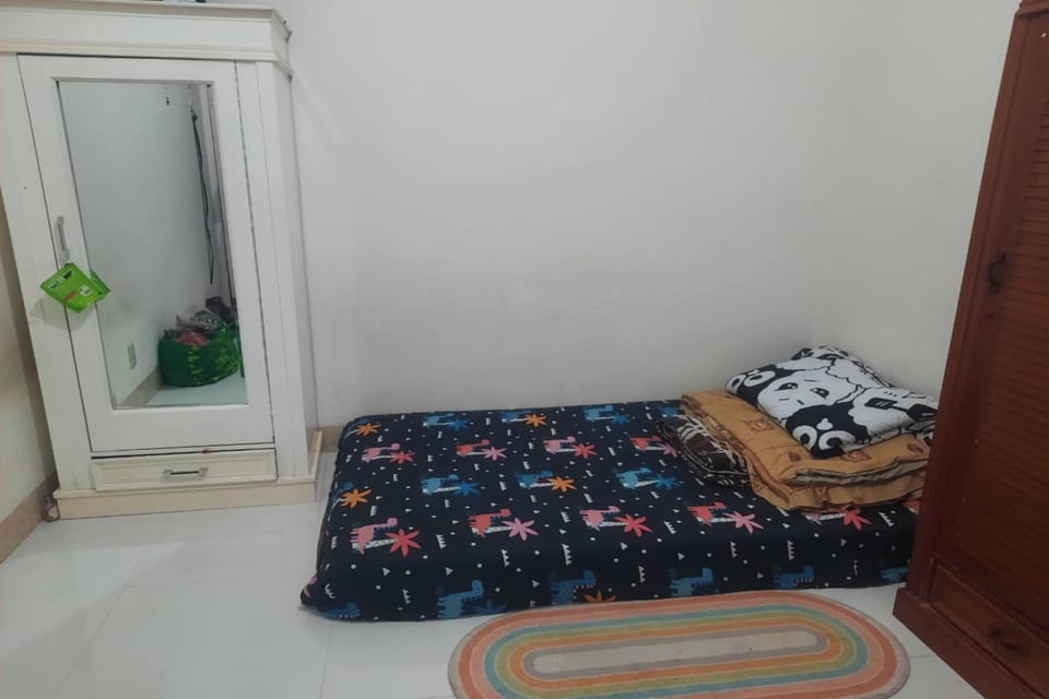 Standard Double Room | Free WiFi, bed sheets