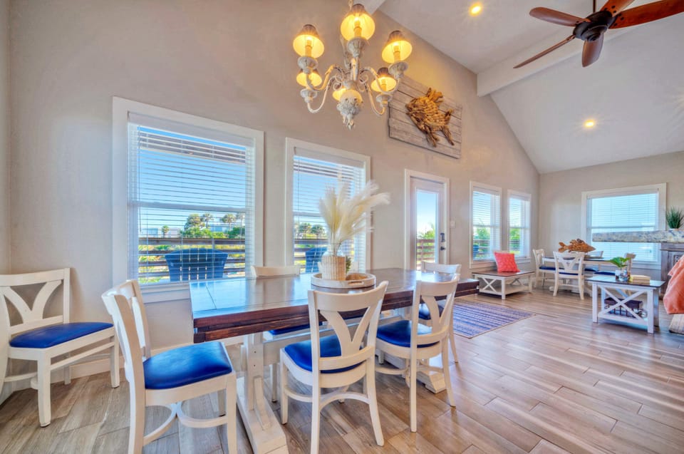 Second dining table has seating for 6.