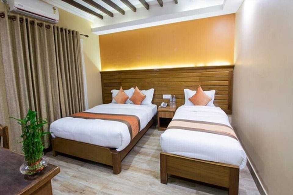 Deluxe Twin Room | Egyptian cotton sheets, premium bedding, down comforters