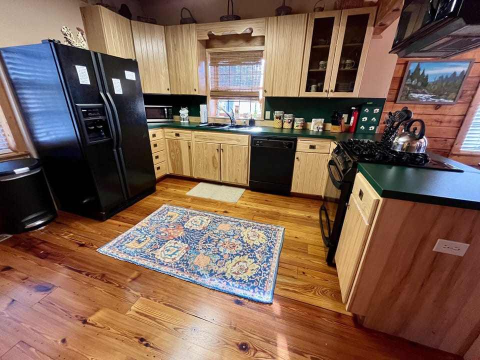 Fully equipped spacious kitchen 