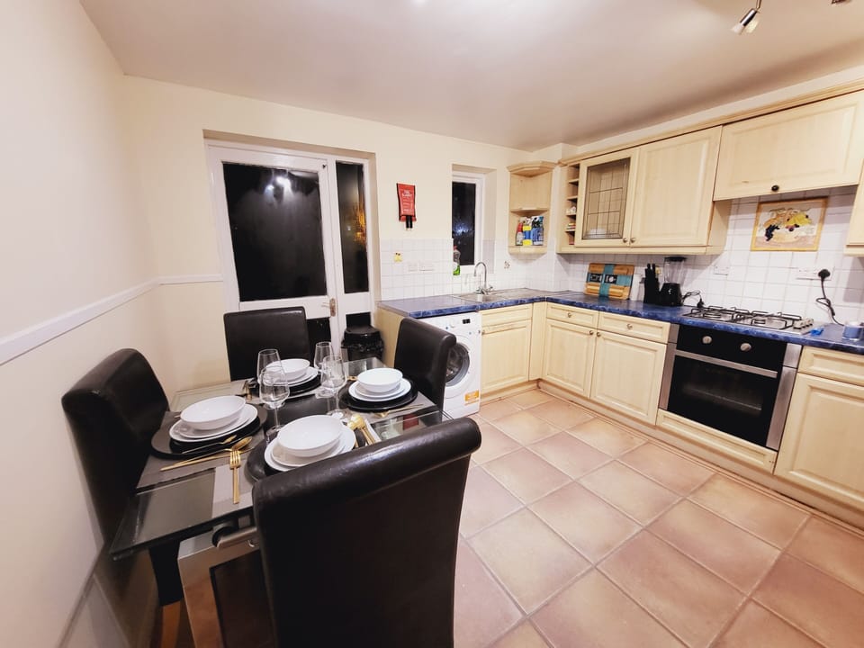 kitchen dining