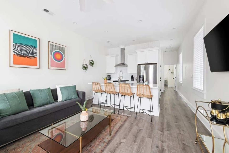 Spacious living room with seating for your entire group. Pullout Sofa for additional sleeping space