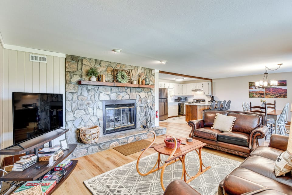Apartment (2 Bedrooms) | Front of property