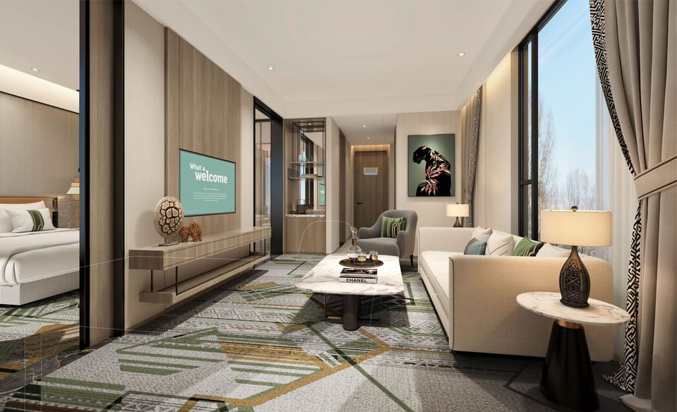 Executive Suite | Egyptian cotton sheets, premium bedding, Select Comfort beds, minibar