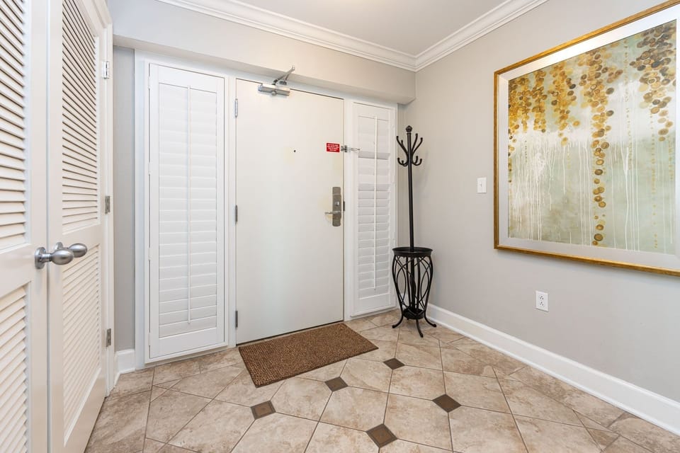 Condo, 4 Bedrooms | Interior