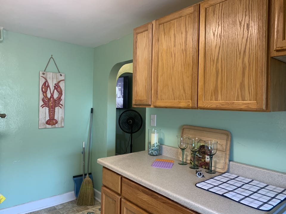 Studio | Private kitchen | Fridge, oven, coffee/tea maker, toaster