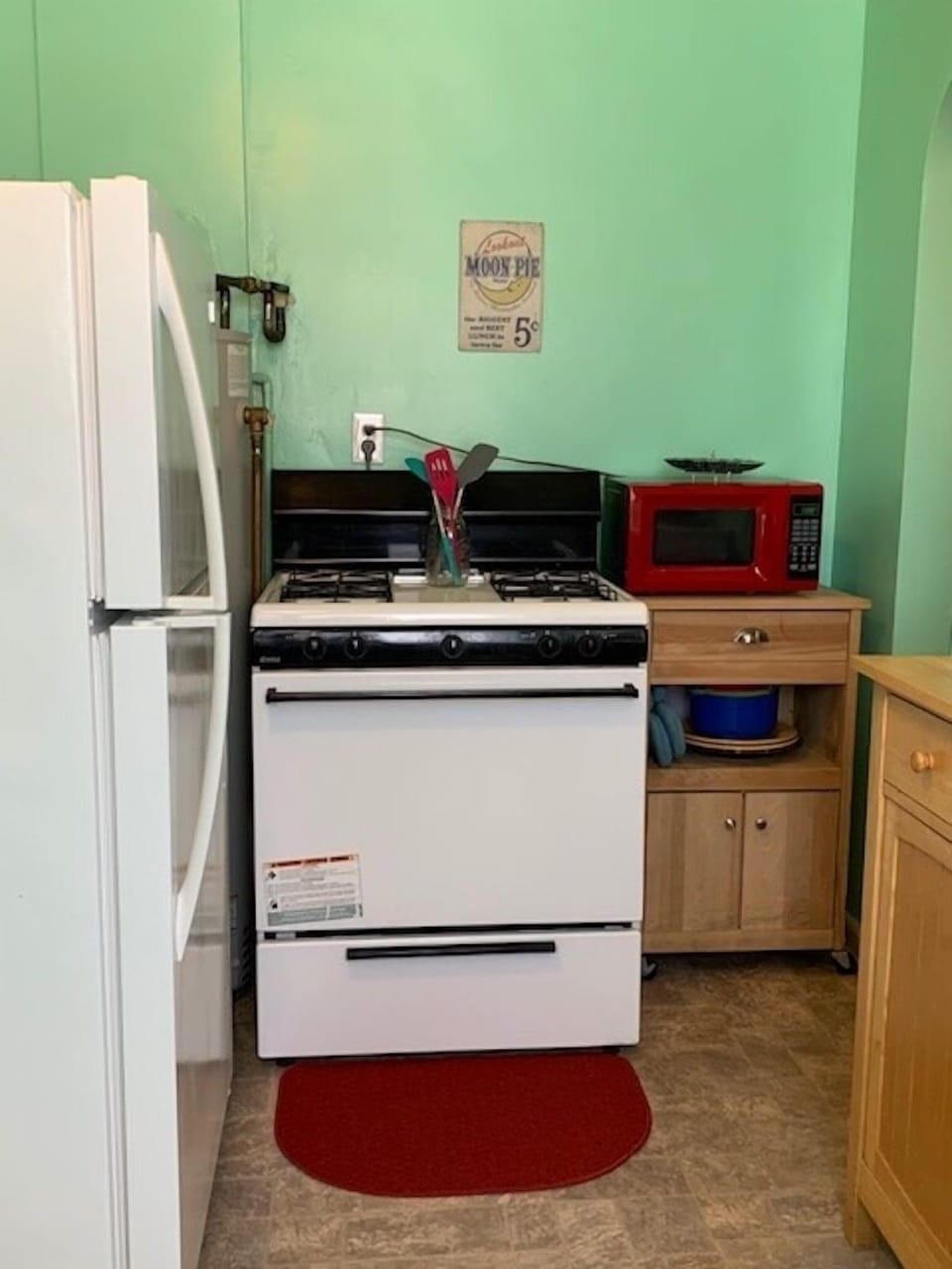 Apartment, 1 Bedroom | Private kitchen | Coffee/tea maker, fridge, oven, toaster
